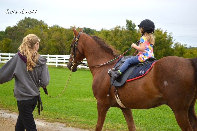alyssa-leading-leader-with-logo